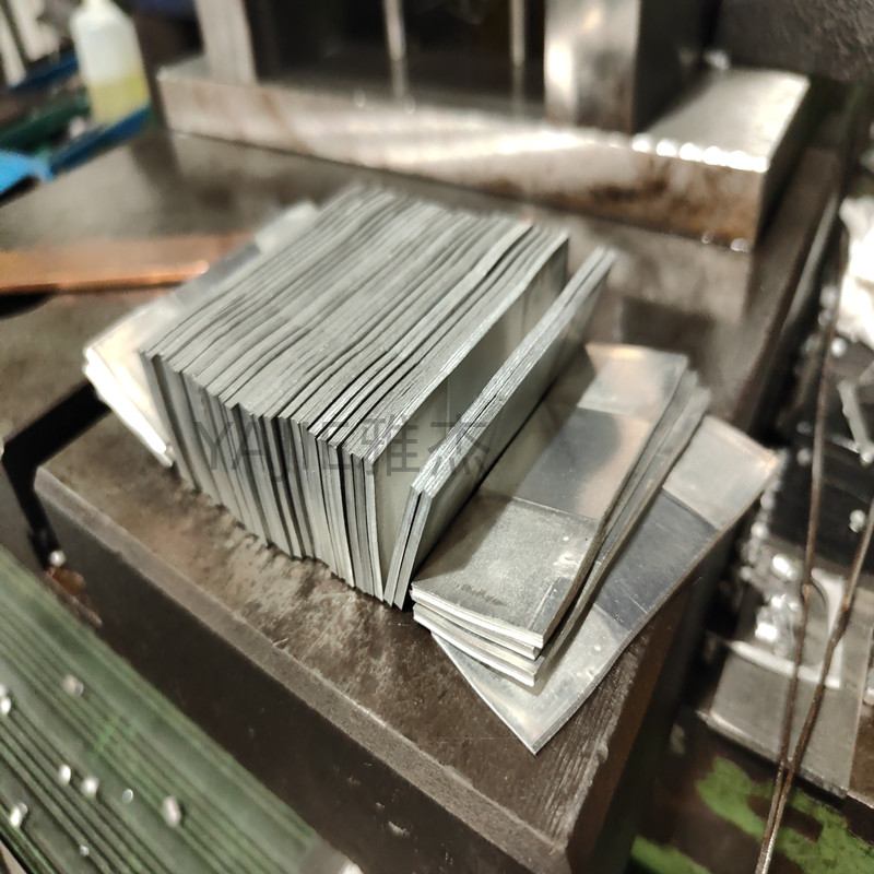 鋁箔軟連接焊接流程